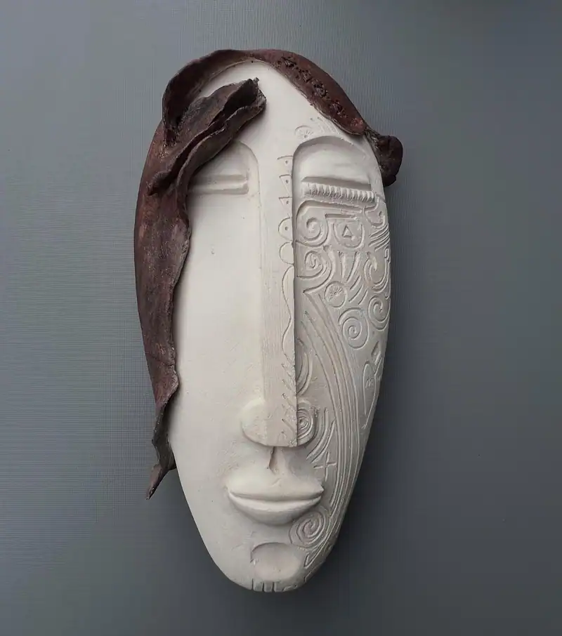 Ahora, sculpture en céramique (grès) de Christel Art